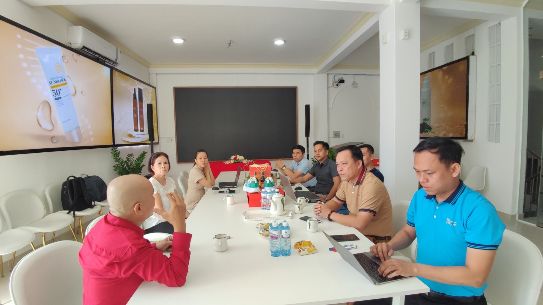 Chia sẻ khách hàng mô hình SEES 